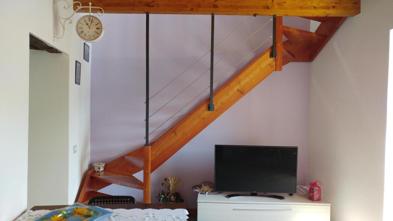 La Casa Delle Fate Villa Cremia Eksteriør bilde